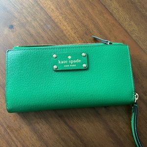 COPY - Kate Spade wristlet, like new, green.